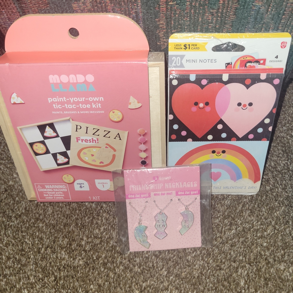 Paint-Your-Own Tic-Tac-Toe Kit, Necklace, And Note Bundle- Pink